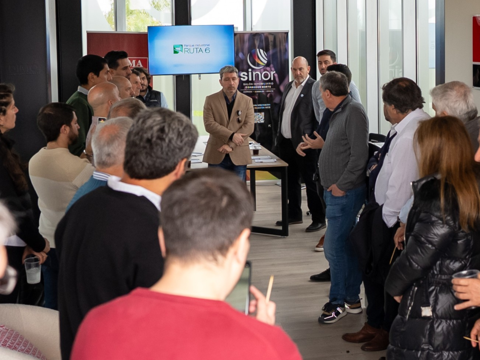 Encuentro con referentes del Parque Industrial Ruta 6